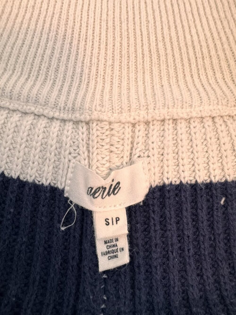 Aerie Beyond Oversized Quarter-Zip Sweater — Size Large - CG0534 - Picture 6 of 7